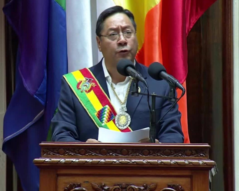 Bolivian President expresses support for Venezuelan democratic institutions