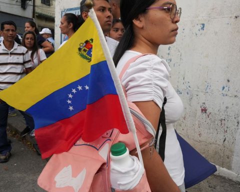 Brazil, Colombia and Mexico call for institutional solution in Venezuela