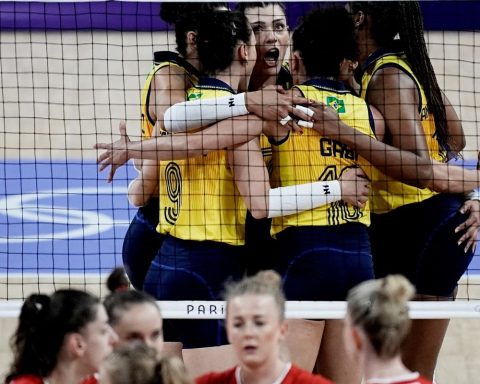 Brazil beats Poland to secure best volleyball campaign in 1st phase