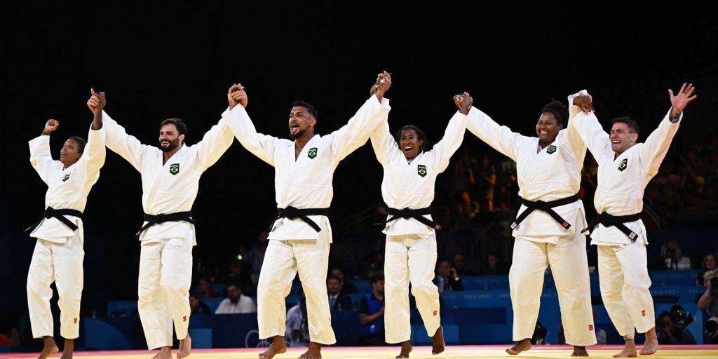 Brazilian judo closes Olympics with team bronze