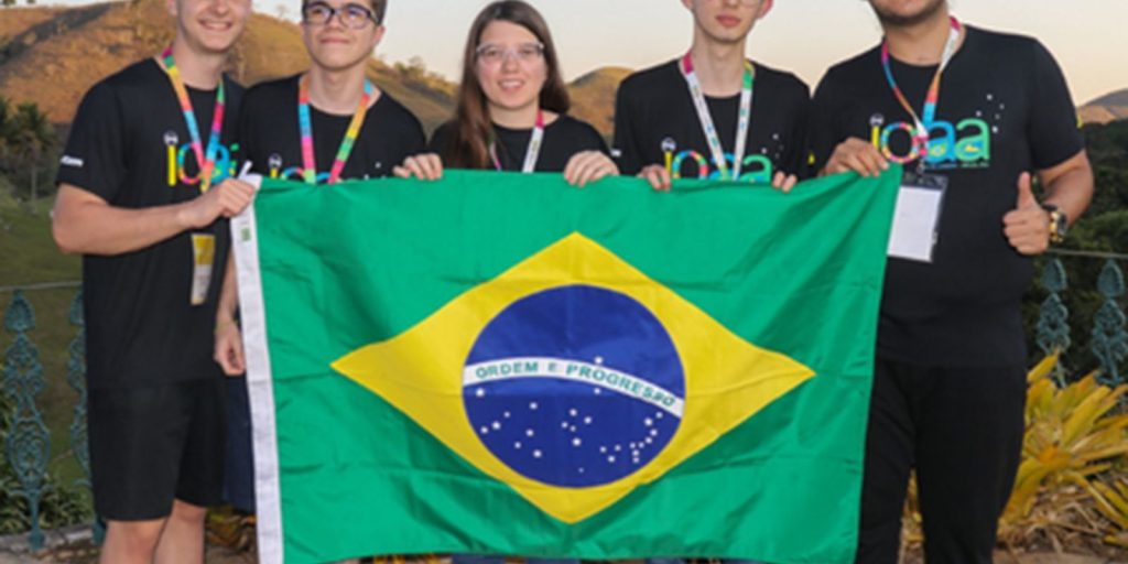 Brazilians win medals at international astronomy olympiad