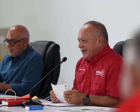 Cabello invites people to celebrate the first month of the victory of 28J