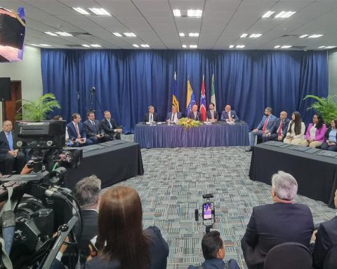 Celso Amorim insists on encouraging dialogue in Venezuela to settle differences