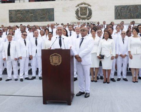 Congreso deja abierta legislatura ordinaria