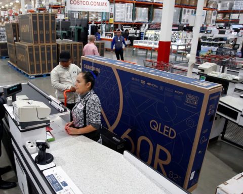 Consumer confidence in Mexico falls for the third consecutive month