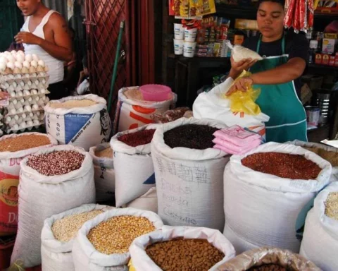 Costo canasta familiar subió en todos quintiles