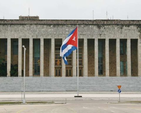 Cuba calls Machado a “promoter of lies” after denying her accusations