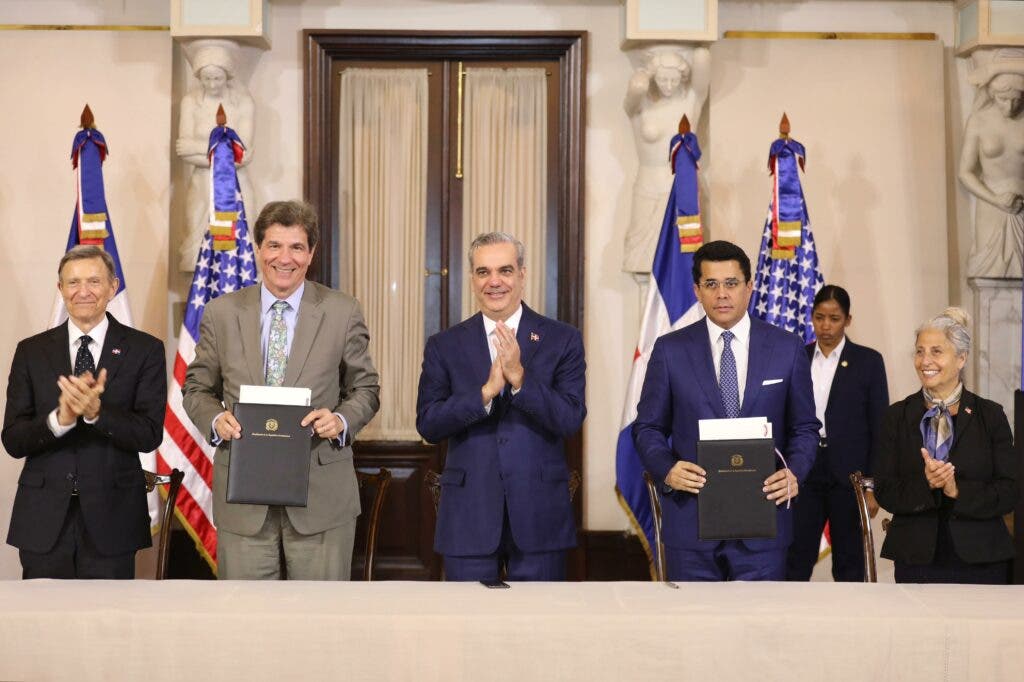 DR and US sign Open Skies agreement that will facilitate connectivity