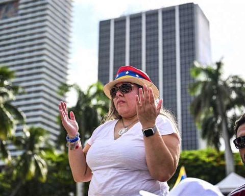 Detentions linked to questions about Maduro's reelection in Venezuela are reported