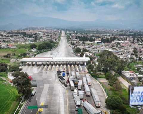 Dialogue between authorities and ejidatarios ended with blockade of the Mexico-Puebla highway