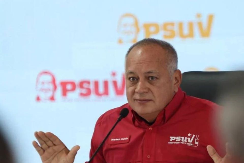 Diosdado Cabello to Delpino: You have abandoned your position and you will be seen as a traitor to the country