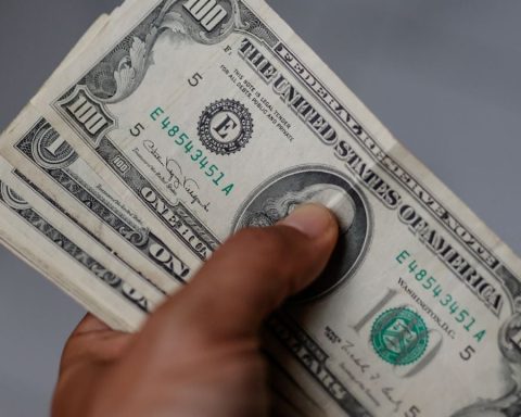 Dollar: how much is it worth at the beginning of the last week of August