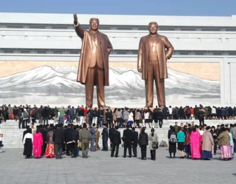 cubanet-cuba-estatuas-norcorea