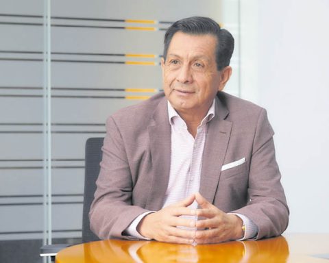 Fernando Barrios