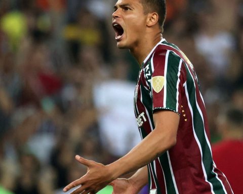 Flu beats Grêmio at Maracanã to advance in the Libertadores