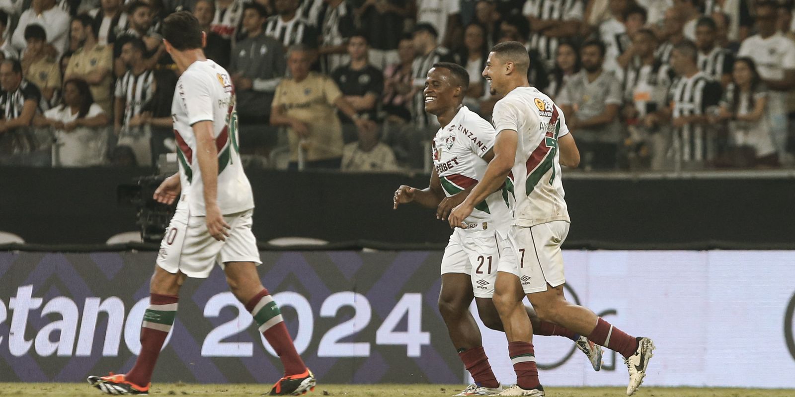 Fluminense beats Atlético-MG at Mineirão to sleep outside the Z4