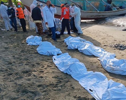 Forenses explican proceso de descomposición tras hallazgo de osamentas en Río San Juan