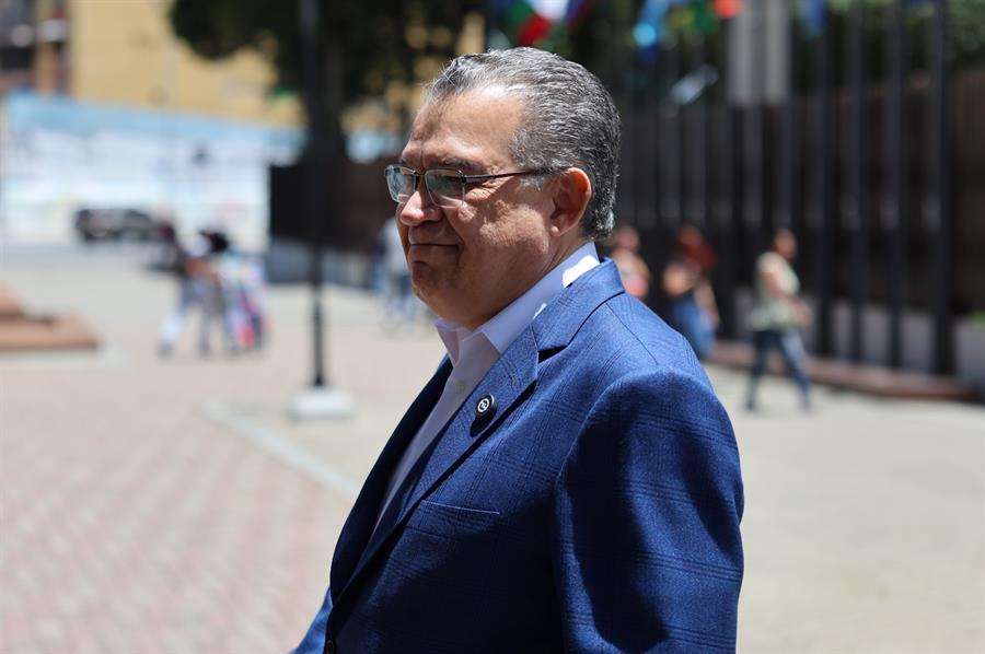 Former candidate Enrique Márquez challenges the president of the TSJ