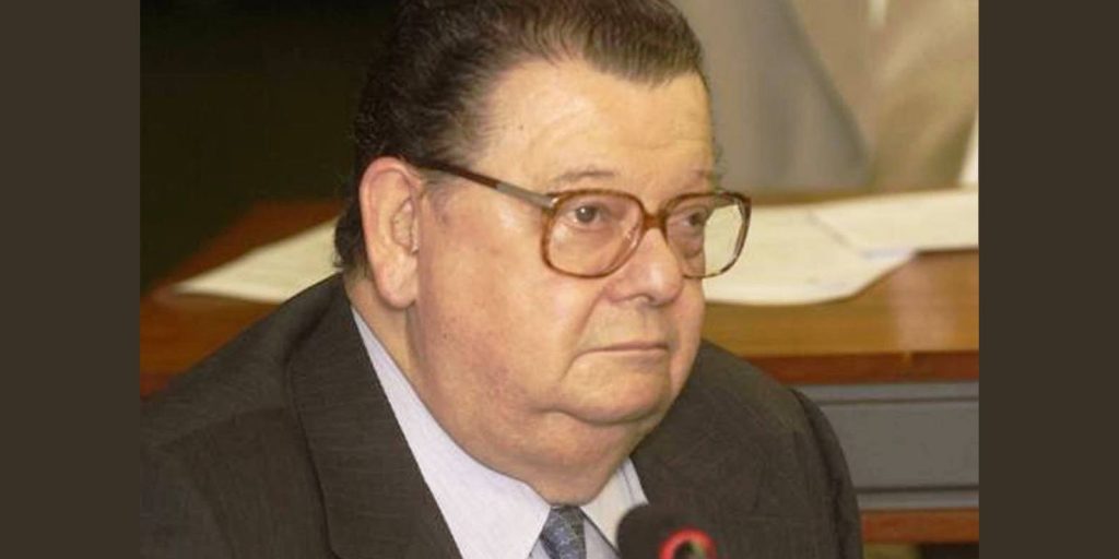 Former minister Delfim Netto dies at age 96