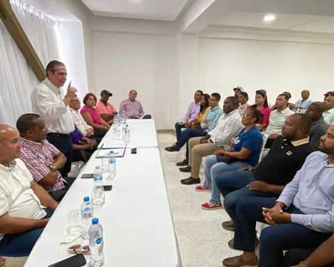 Francisco Javier denuncia quiebra de negocios y disminución del turismo en Samaná