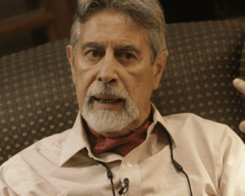 Francisco Sagasti points out that the creation of the Ministry of Infrastructure does not contribute "absolutely nothing"