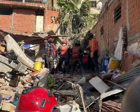 Gas cylinder explosion caused house collapse in Petare