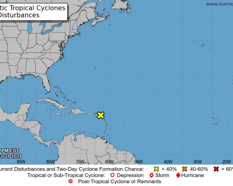 Alerta verde en 6 provincias por onda tropical en RD