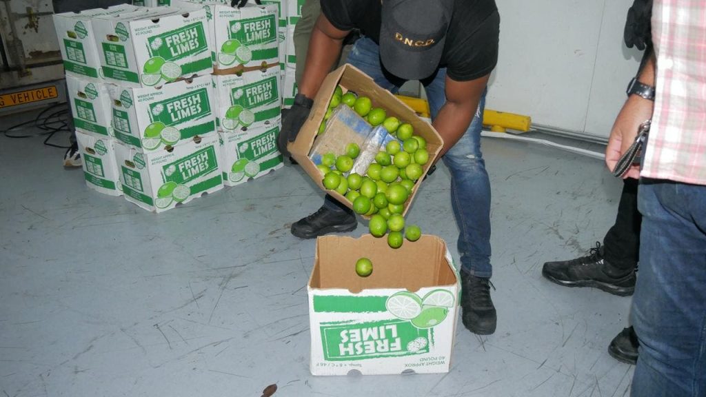 ¡Escondido en limones! Intentan introducir 1,585 paquetes de cocaína por Boca Chica