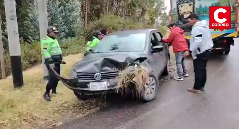 Huancavelica: Car crashes into hill in the district of Huando