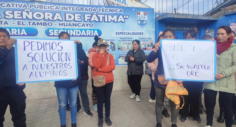 Huancayo: Parents of the IE Señora de Fátima demand the appointment of a teacher and service personnel