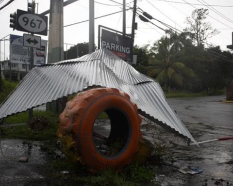 Hurricane Ernesto leaves severe flooding and power outages in Puerto Rico