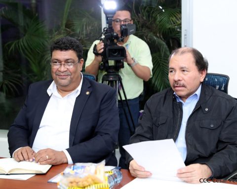 Ortega destituye a Valdrack Jaentschke como embajador en Honduras