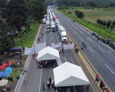 Is the Mexico-Puebla highway open yet?