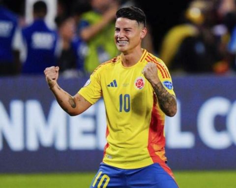 James Rodriguez and Luis Diaz, Colombia's spearheads