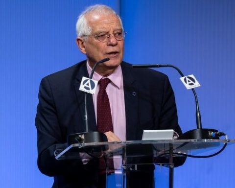 Josep Borrell calls for respect for the “will of the Venezuelan people”