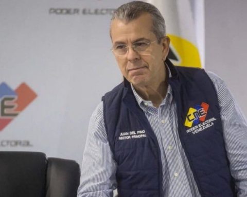 Juan Carlos Delpino assured that he is still the rector of the CNE: I will not resign