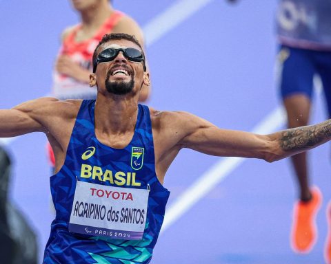 Júlio César Agripino wins gold and breaks world record in the 5 km race