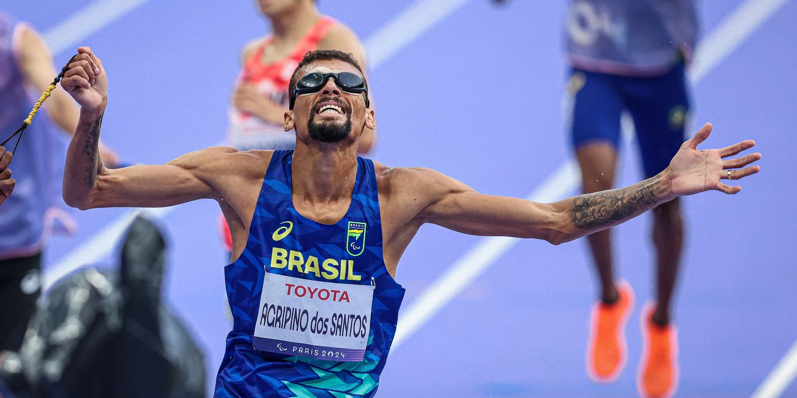 Júlio César Agripino wins gold and breaks world record in the 5 km race