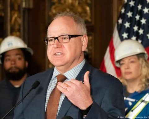 Kamala Harris names Tim Walz as her vice presidential nominee