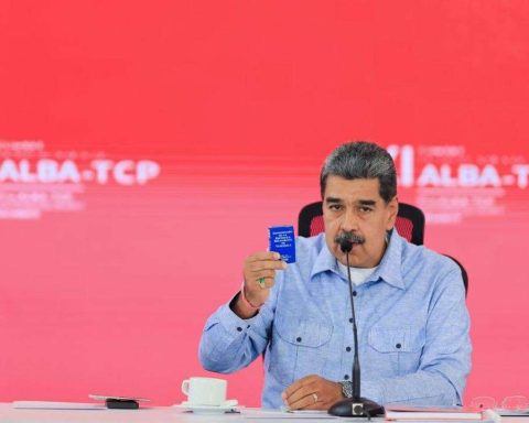Maduro: Venezuelan migrants, keep sending me information