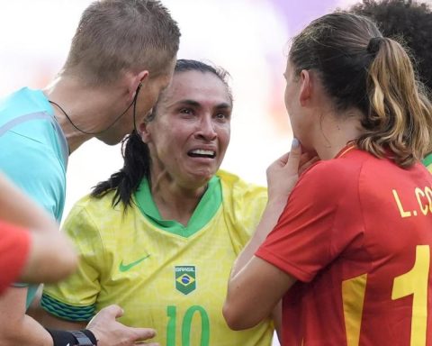 Marta, suspended for two matches, will not be able to play against Spain!