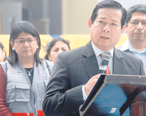 Minister Eduardo Arana against the report of his own sector on the organized crime law