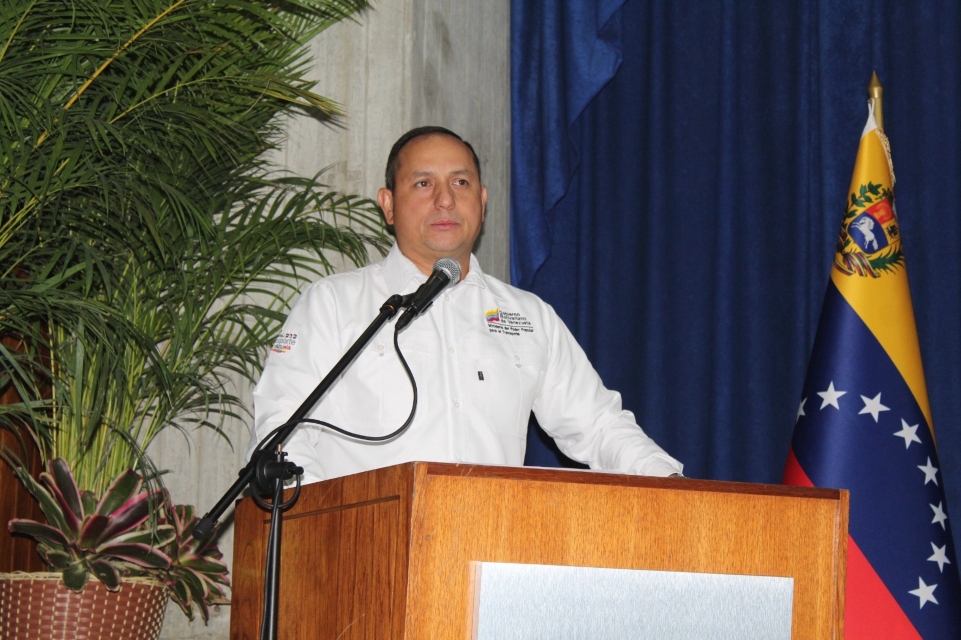 Minister Velásquez Araguayán activated surface transportation plan for the entire country