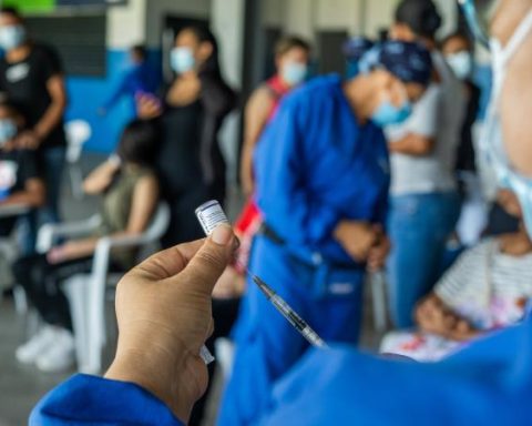 Ministry of Health advances plan to intensify vaccination in Colombia