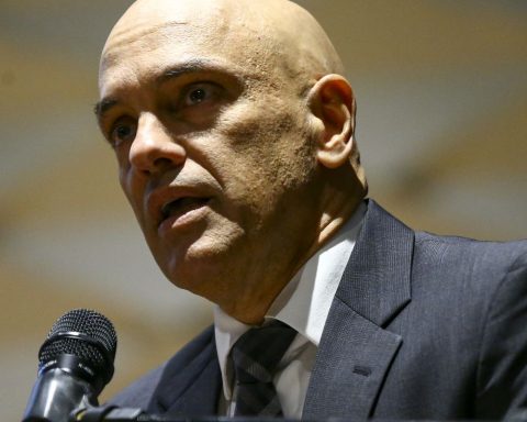 Moraes' office says requests to the TSE were regular