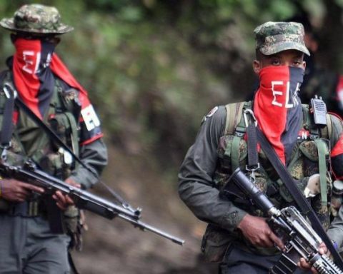 National Government confirms that it is resuming offensives against the ELN guerrillas