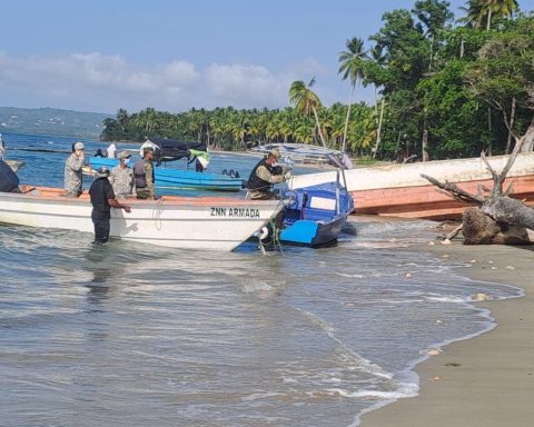 Armada aclara fueron 14 las osamentas encontradas en yola a la deriva costa de Río San Juan