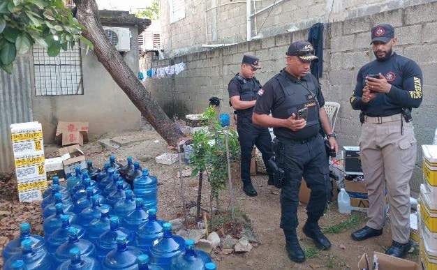 Desmantelan red de fabricantes bebidas adulteradas