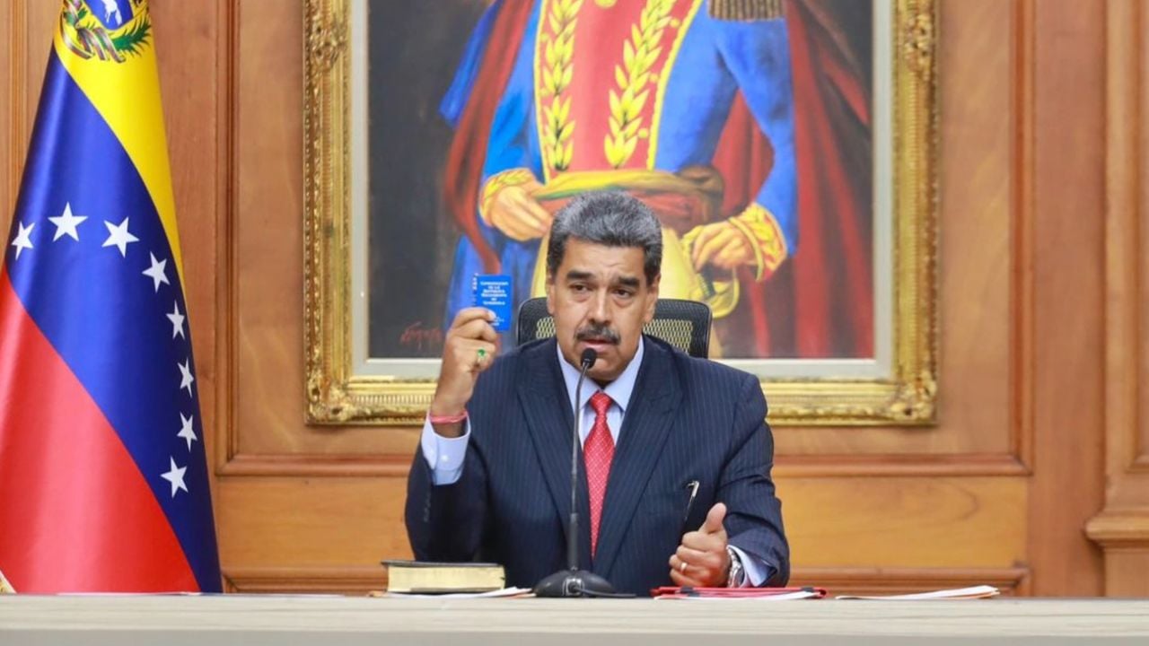 Nicolas Maduro says WhatsApp is a threat to his country