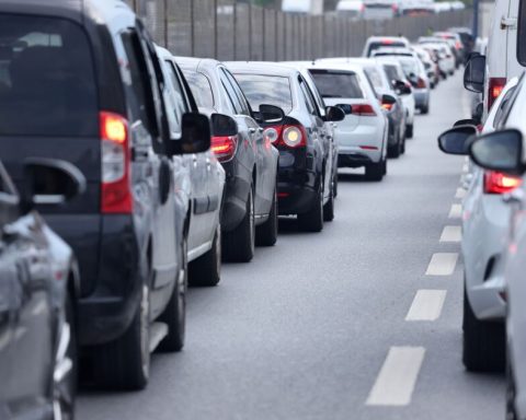 No Circulation Today August 9, 2024: the cars that are not leaving this Friday